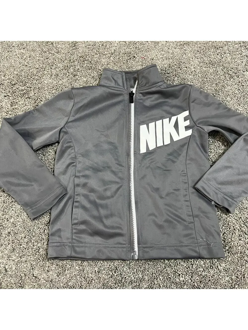 Nike Boy's Toddler Gray Jacket size 3T NWOT